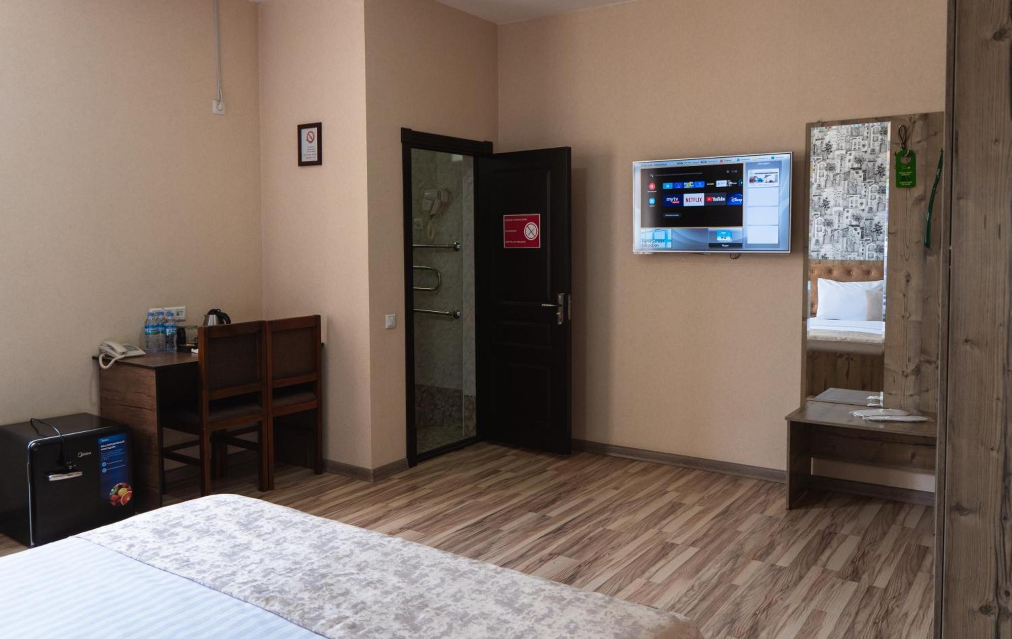 Tourist Inn Hotel Tashkent Exterior photo