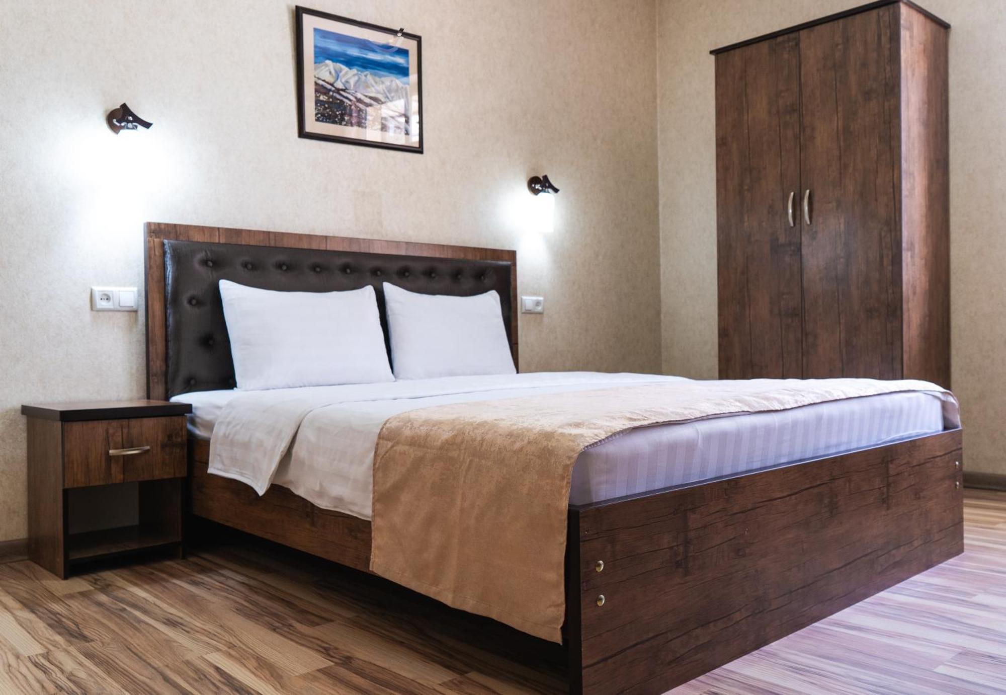 Tourist Inn Hotel Tashkent Exterior photo