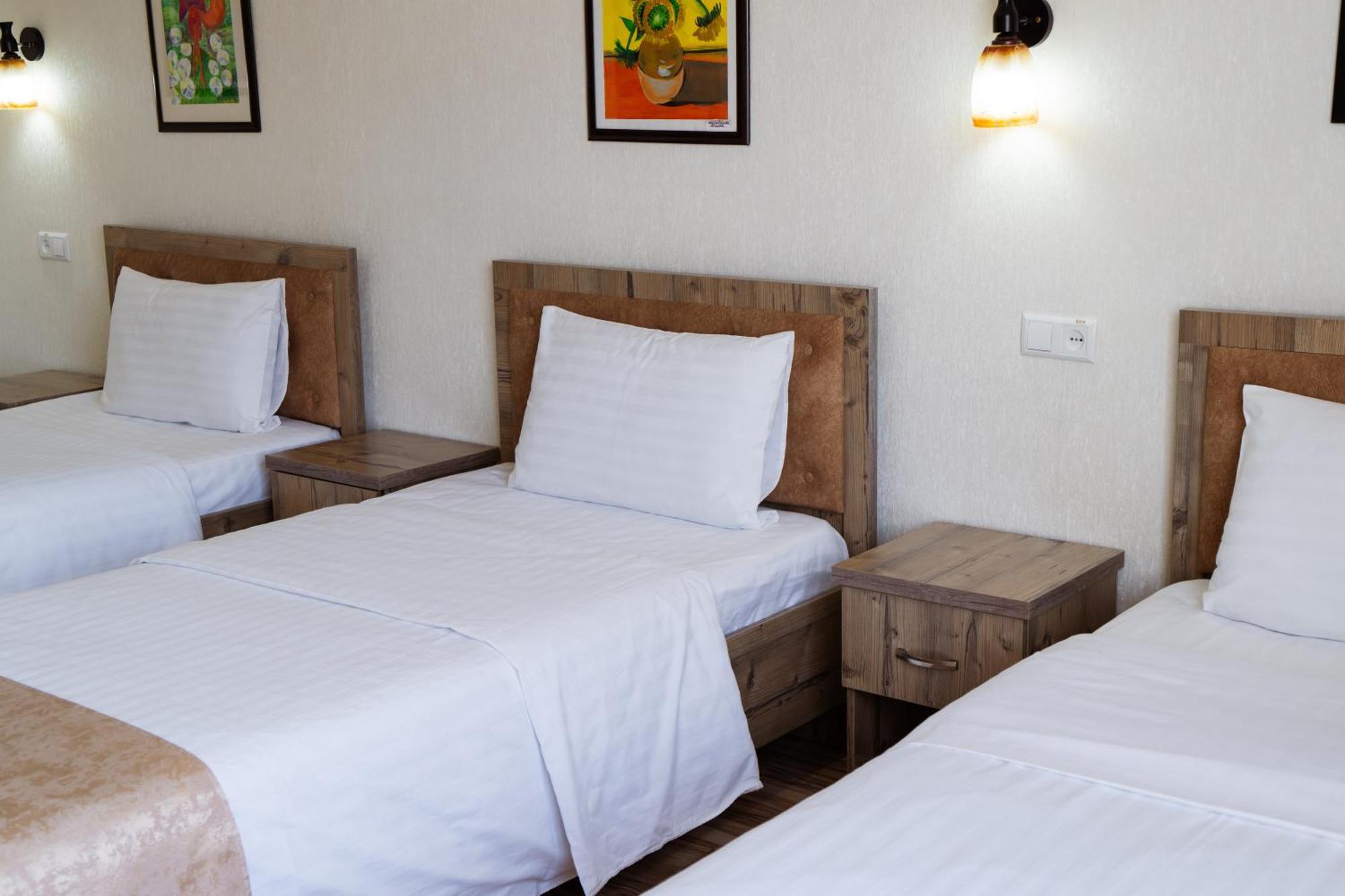 Tourist Inn Hotel Tashkent Exterior photo